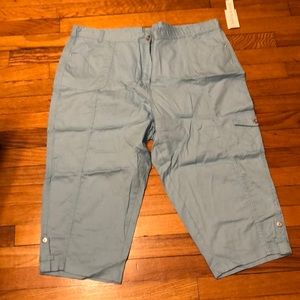 Light blue capris